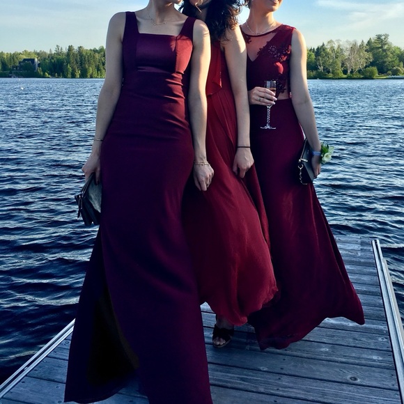 Arti Gogna gown - Picture 1 of 2